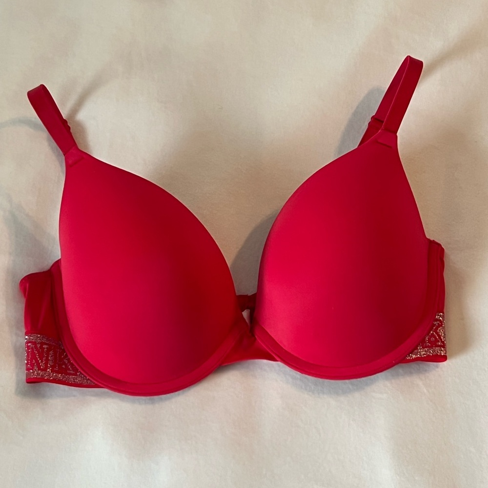 Pink ,VS , Wear Everywhere Push Up bra, Red, 34D, good condition